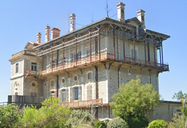 Château d'Ilbarritz Bidart, abandoned place in France