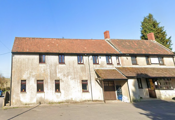 Lodge Hunters, abandoned place in England