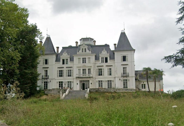 Bourg Manor, abandoned place in France